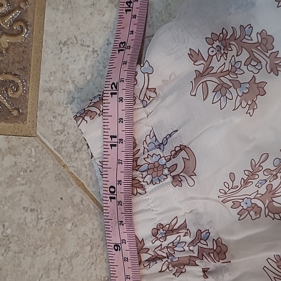 Junior size M lined shorts - Picture 3 of 5